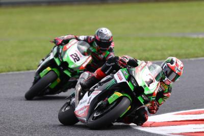 Jonathan Rea and Alex Lowes, Czech WorldSBK race2, 8 August 2021