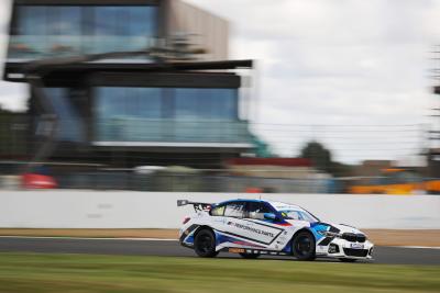 Colin Turkington - Team BMW BMW 330e M